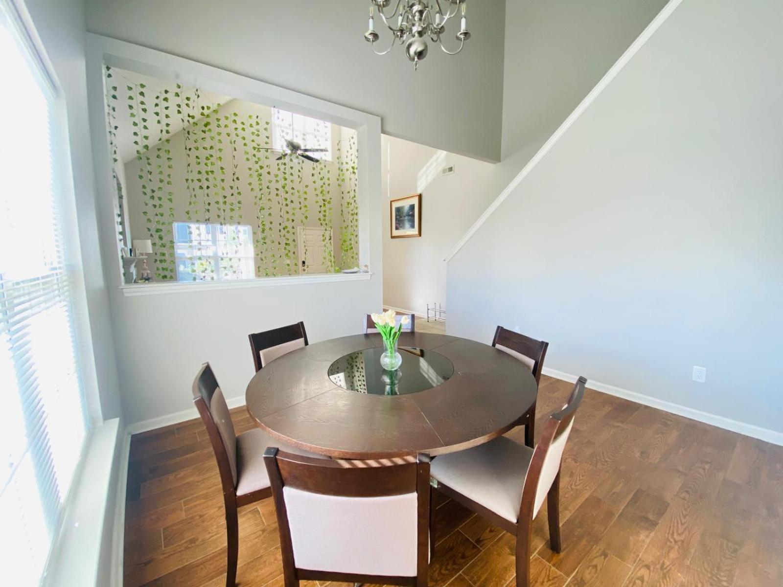 Private Room & Bathroom Close To Downtown Raleigh Exterior photo